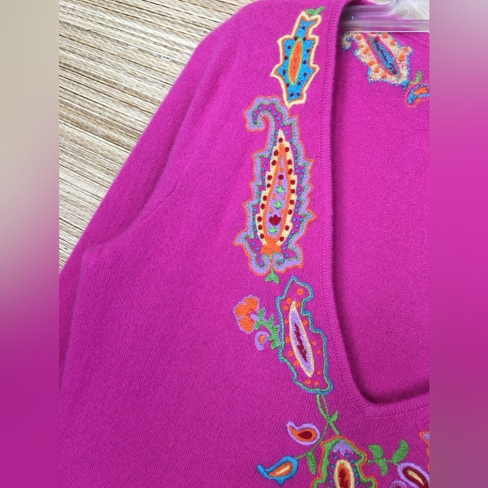 Ralph Lauren Black Lable 100% Cashmere V Neck Paisley Embroidered Sweater Pink L - Picture 9 of 13